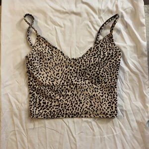 V-neck leopard print cropped top / shein